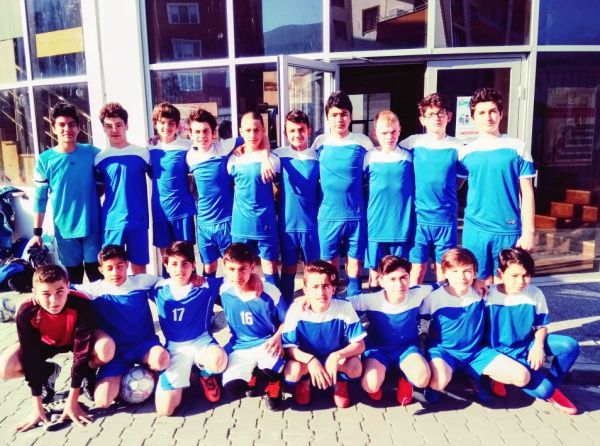 Yıldız Erkek Futbol Takımı İlçe 1.´si